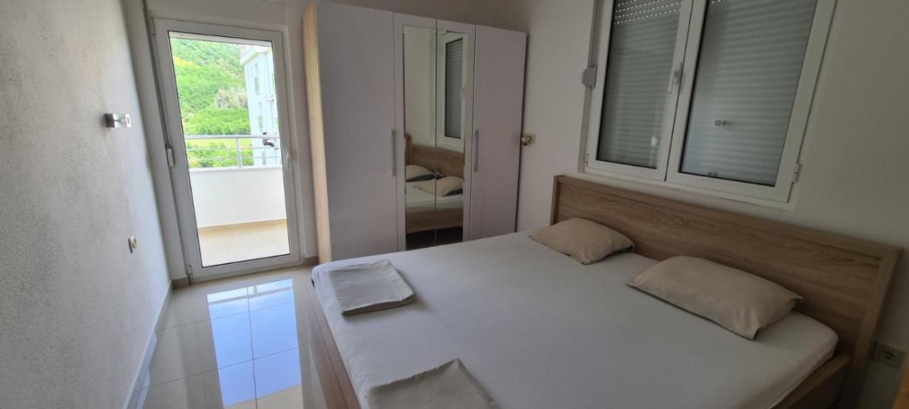 Guest House Ugljevarevic Будва Екстериор снимка