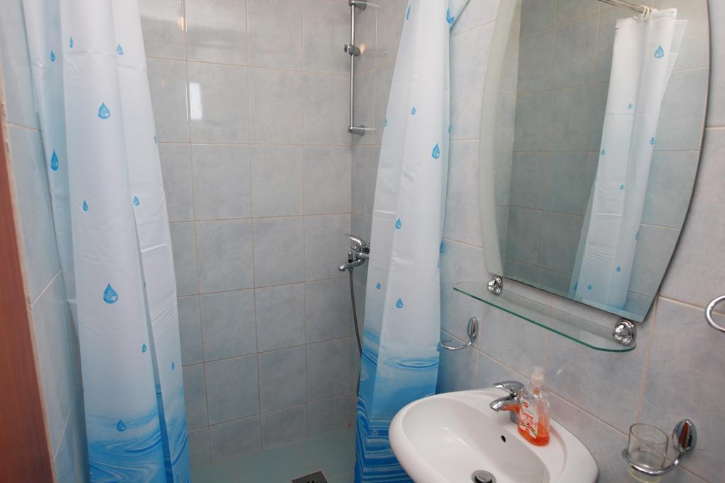 Guest House Ugljevarevic Будва Стая снимка