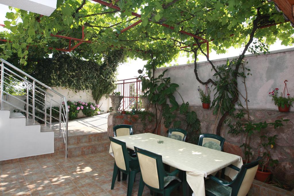 Guest House Ugljevarevic Будва Стая снимка