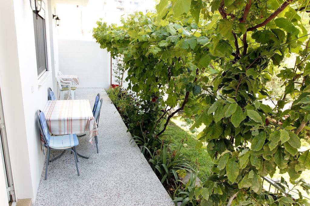 Guest House Ugljevarevic Будва Екстериор снимка